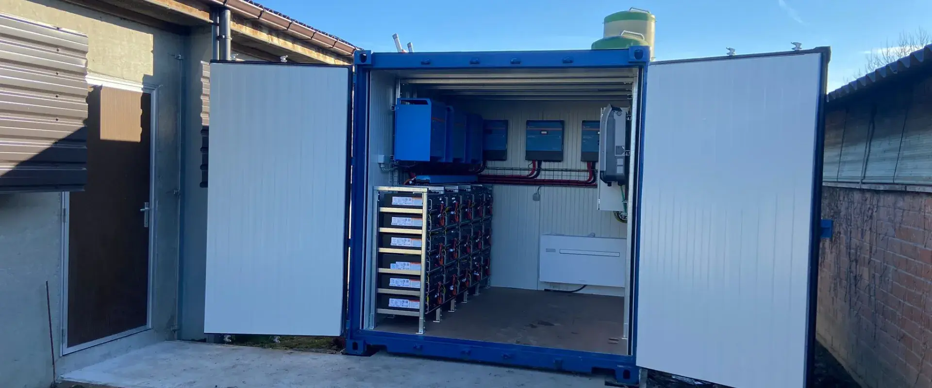 batterijcontainer 45 kva 144 kwh kippenbedrijf te vrasene 